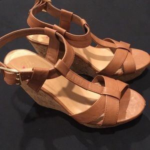 Size 7.5 Brown Wedges